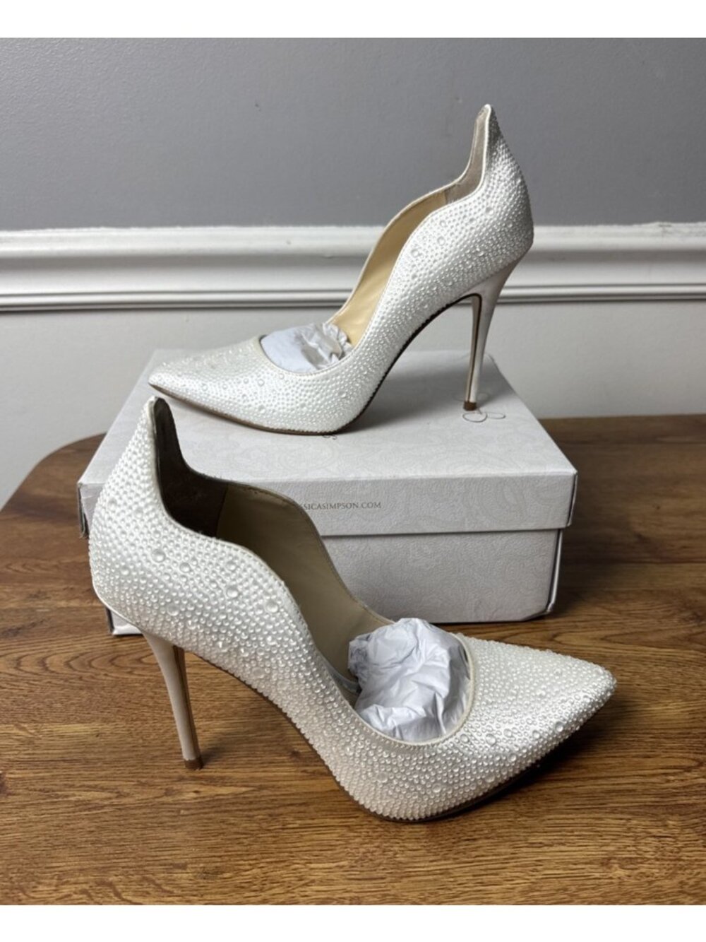 Jessica Simpson Wayva Rhinestone Pointed Toe Dressy Heels White Satin Size 8